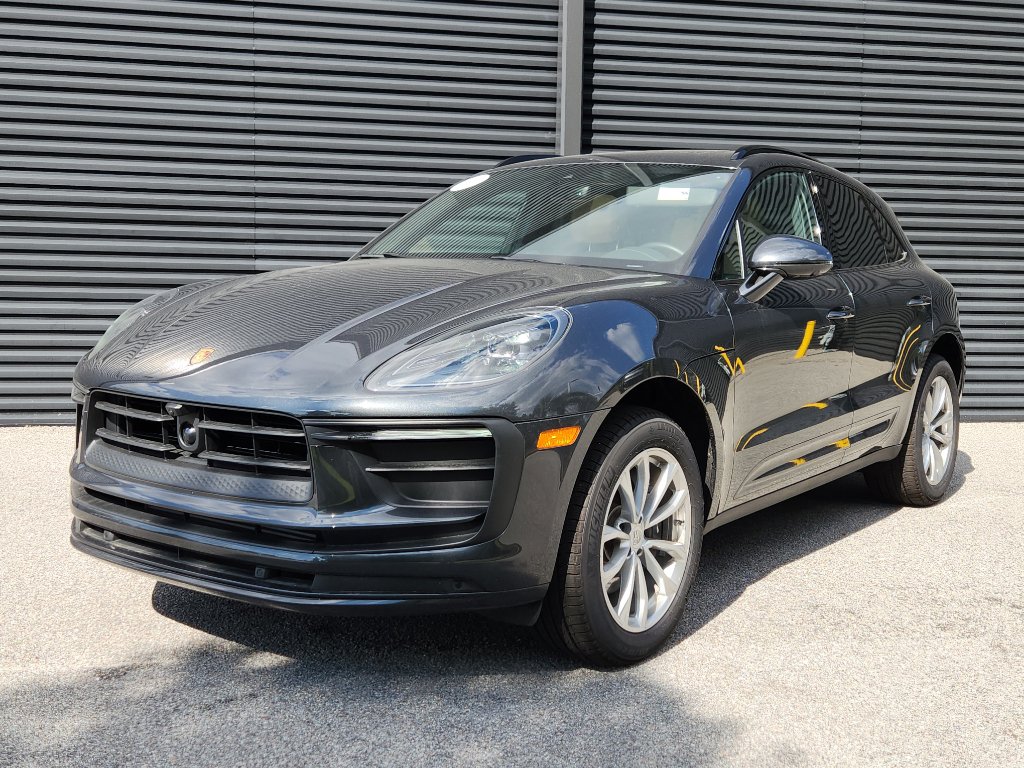 2025 Porsche Macan