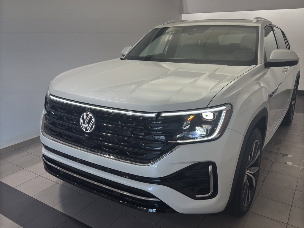New 2025 Volkswagen Atlas Cross Sport 2.0T SEL Premium R-Line SUV