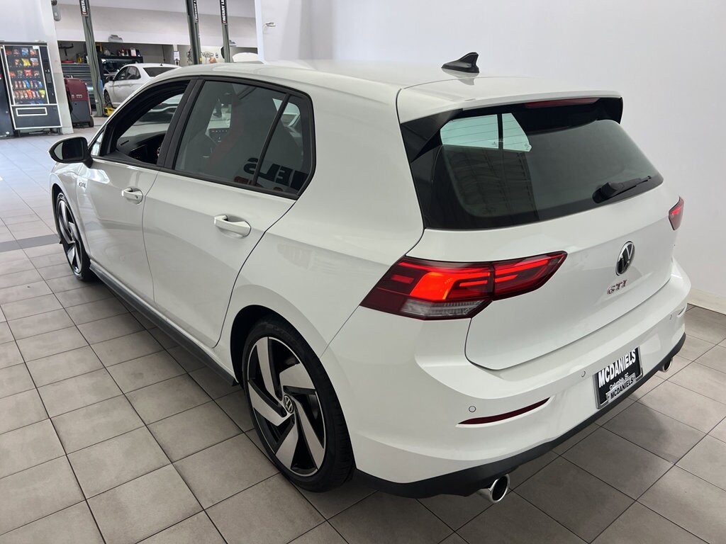 2025 Volkswagen Golf GTI S photo 4