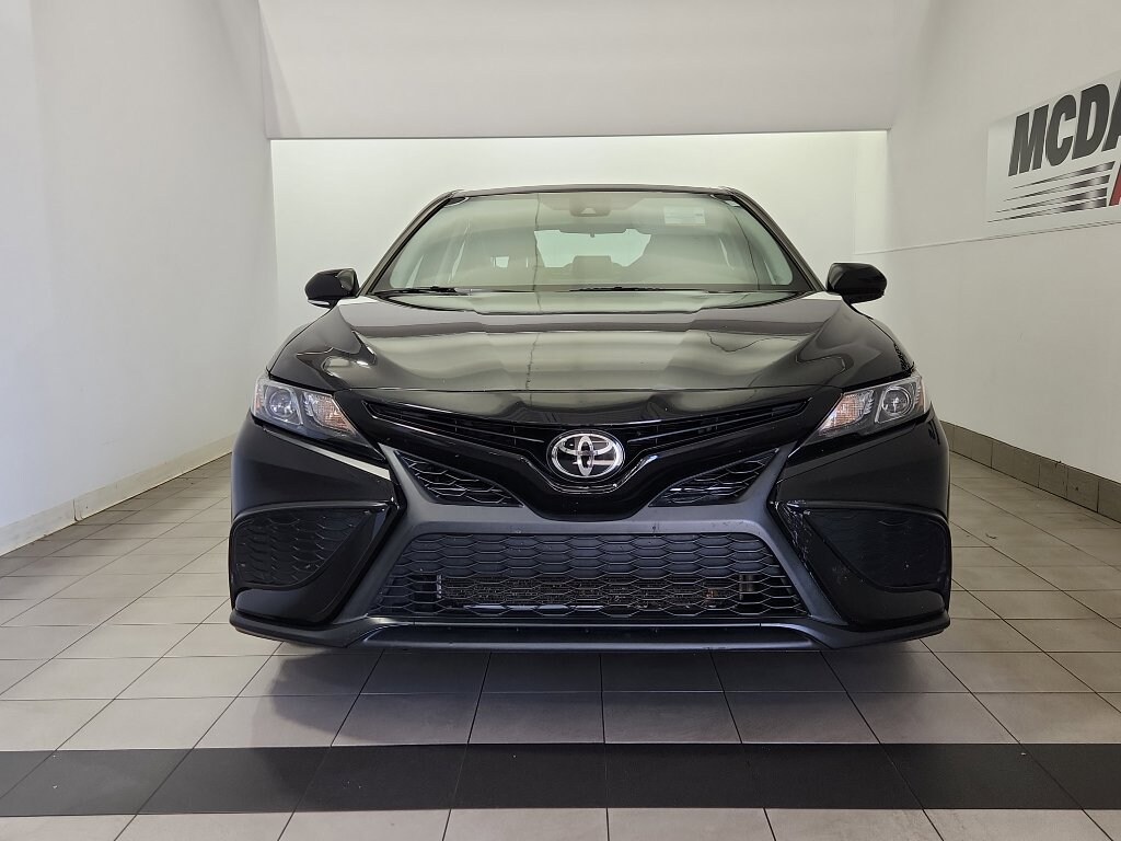 Used 2023 Toyota Camry SE Sedan