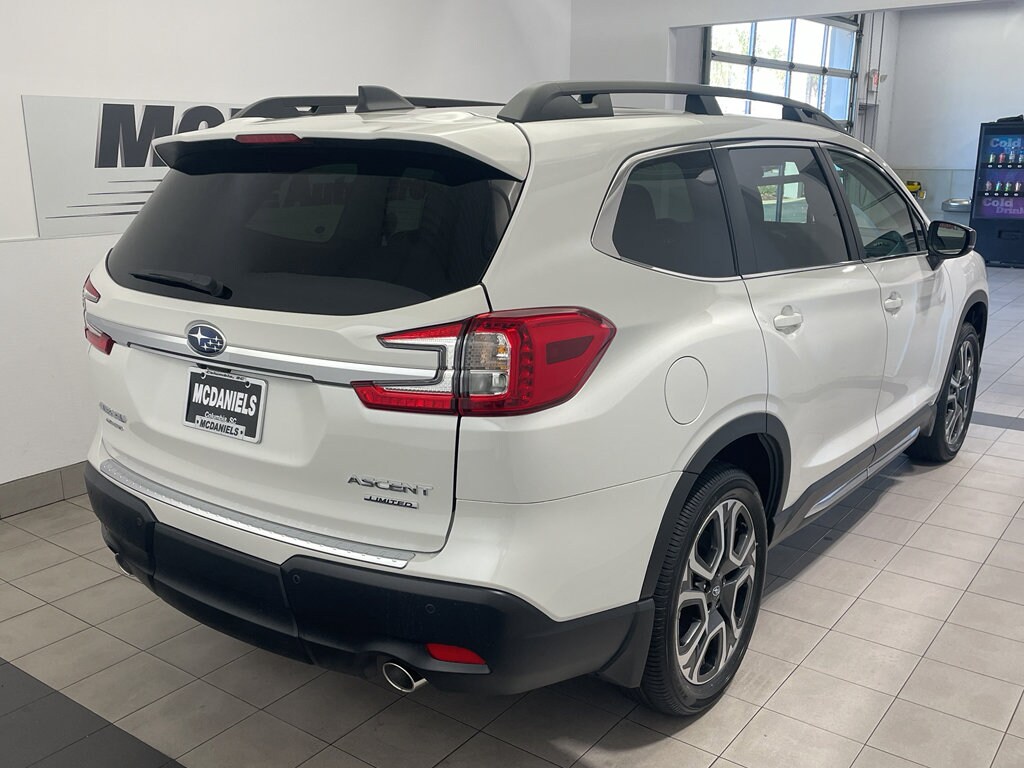 2026 Subaru Ascent Limited photo 4