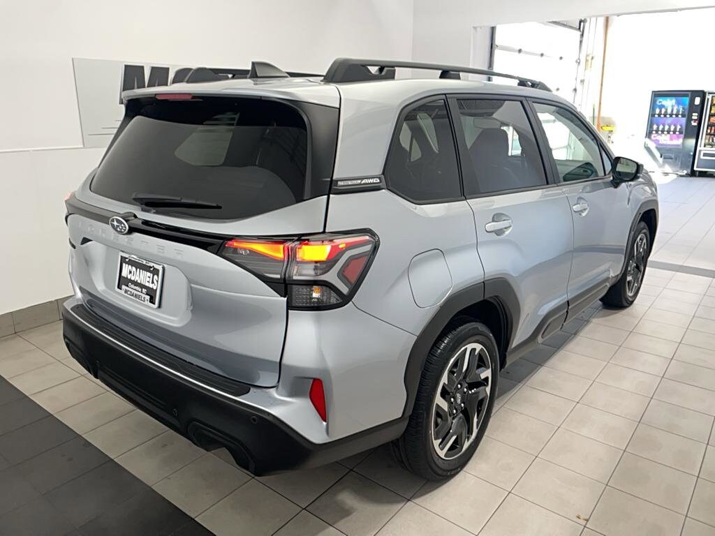 2025 Subaru Forester Limited photo 4