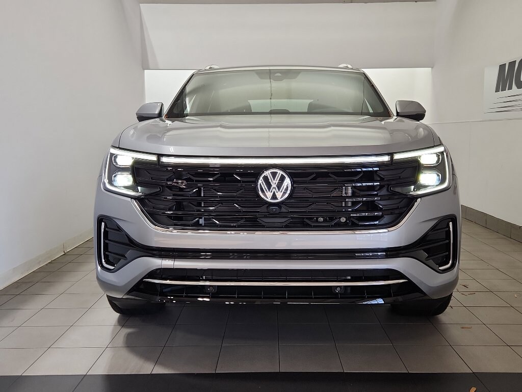 New 2026 Volkswagen Atlas Cross Sport 2.0T SEL Premium R-Line SUV