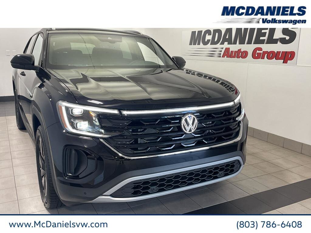 New 2026 Volkswagen Atlas Cross Sport 2.0T SE w/Technology SUV