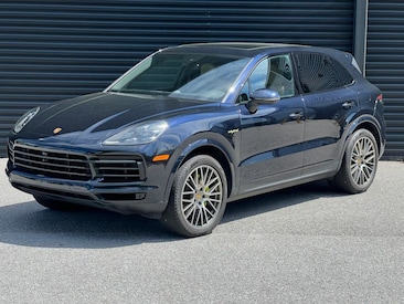 2022 Porsche Cayenne E-Hybrid SUV