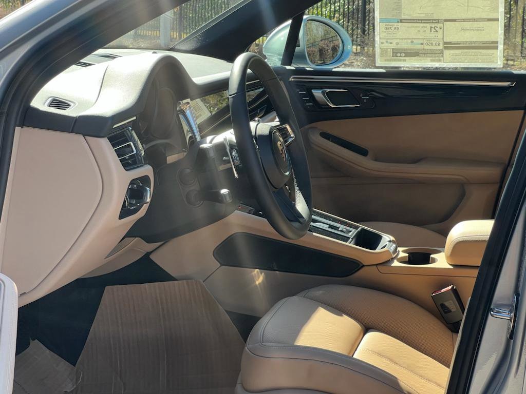 New 2025 Porsche Macan SUV