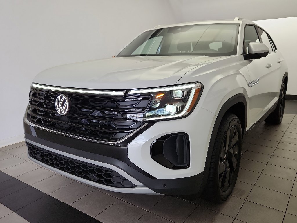 2026 Volkswagen Atlas Cross Sport SE Technology photo 2
