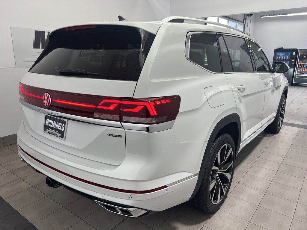 New 2026 Volkswagen Atlas 2.0T SEL Premium R-Line SUV