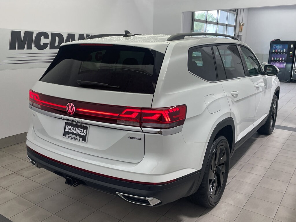 2026 Volkswagen Atlas SE Technology photo 4