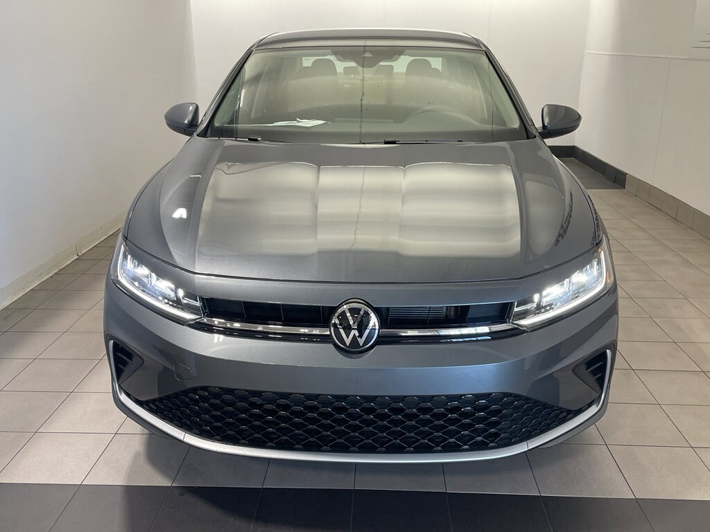 2025 Volkswagen Jetta 1.5T S photo 3