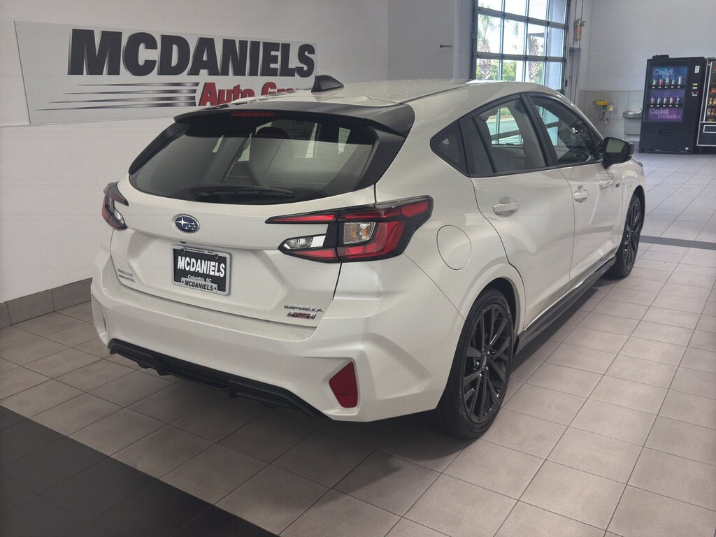2025 Subaru Impreza RS photo 4