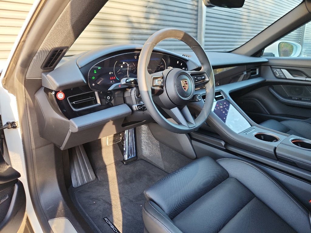 New 2025 Porsche Taycan Sedan