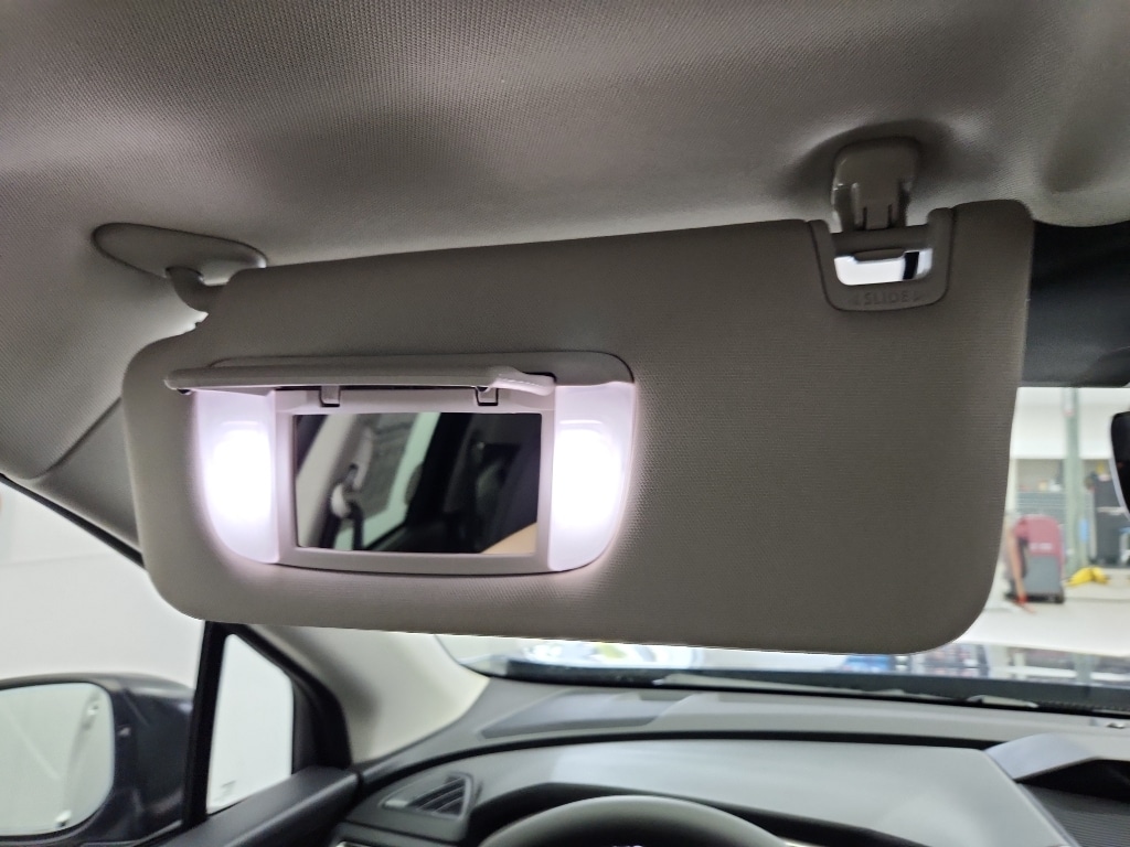 2026 Subaru Ascent Touring - Photo 28