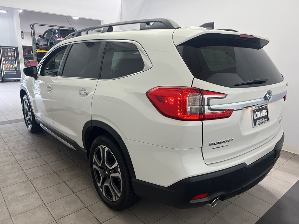 2025 Subaru Ascent Touring photo 2