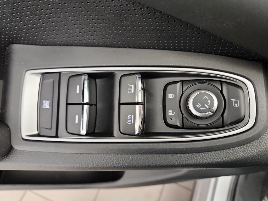 2026 Subaru Ascent Touring - Photo 10