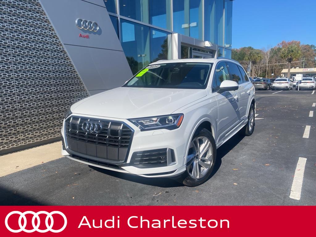 2023 Audi Q7 Premium Plus's photo