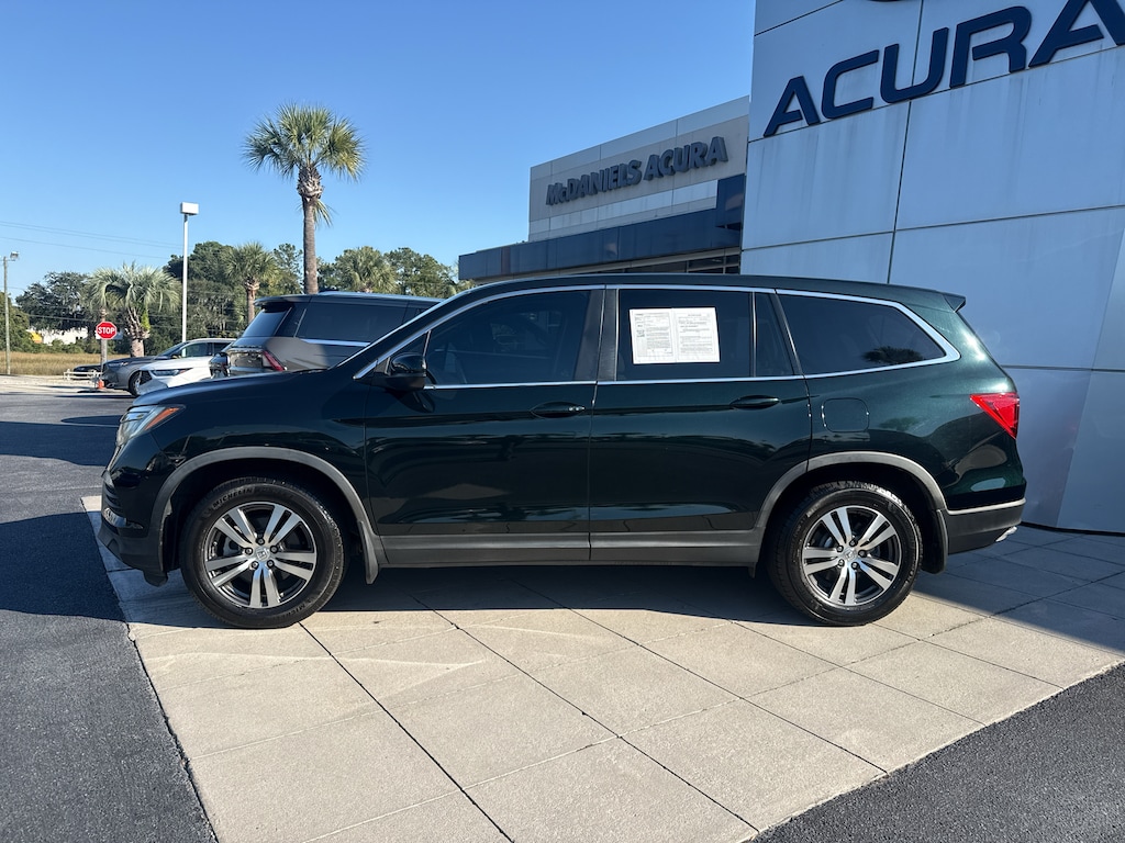 Used 2017 Honda Pilot EX-L w/Navigation FWD SUV