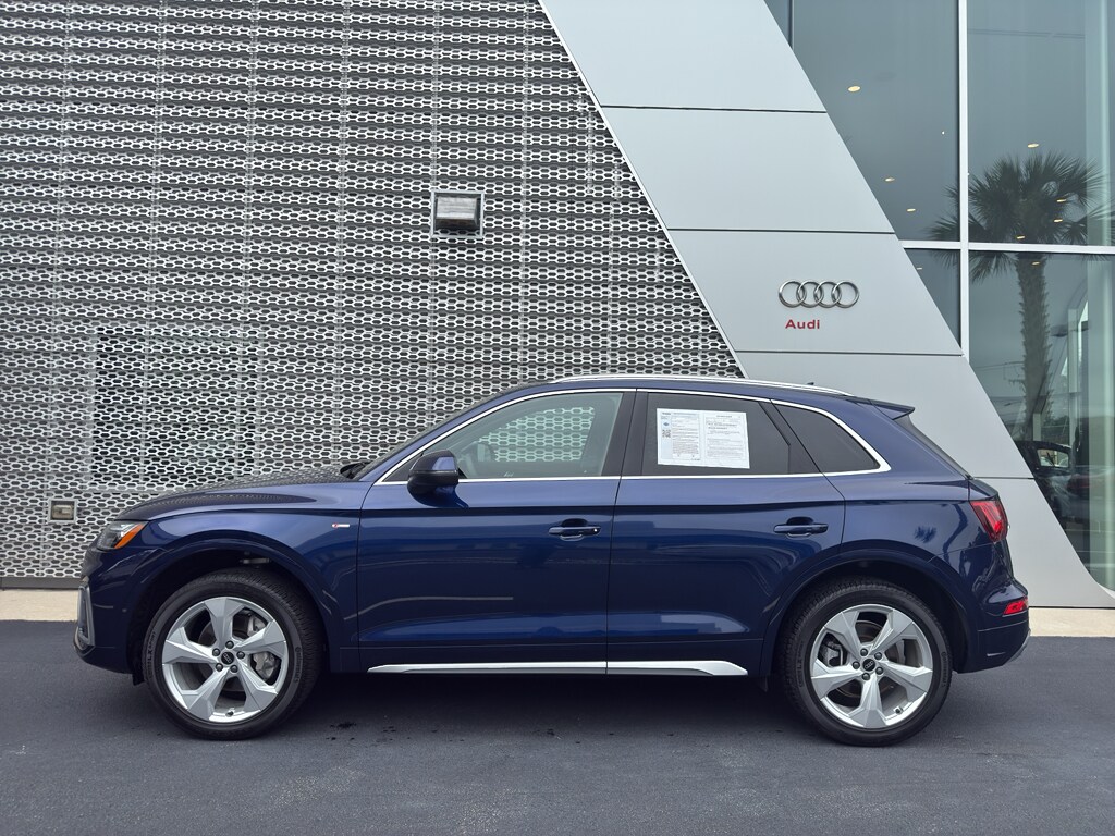 2025 Audi Q5 45 S line Premium photo 3