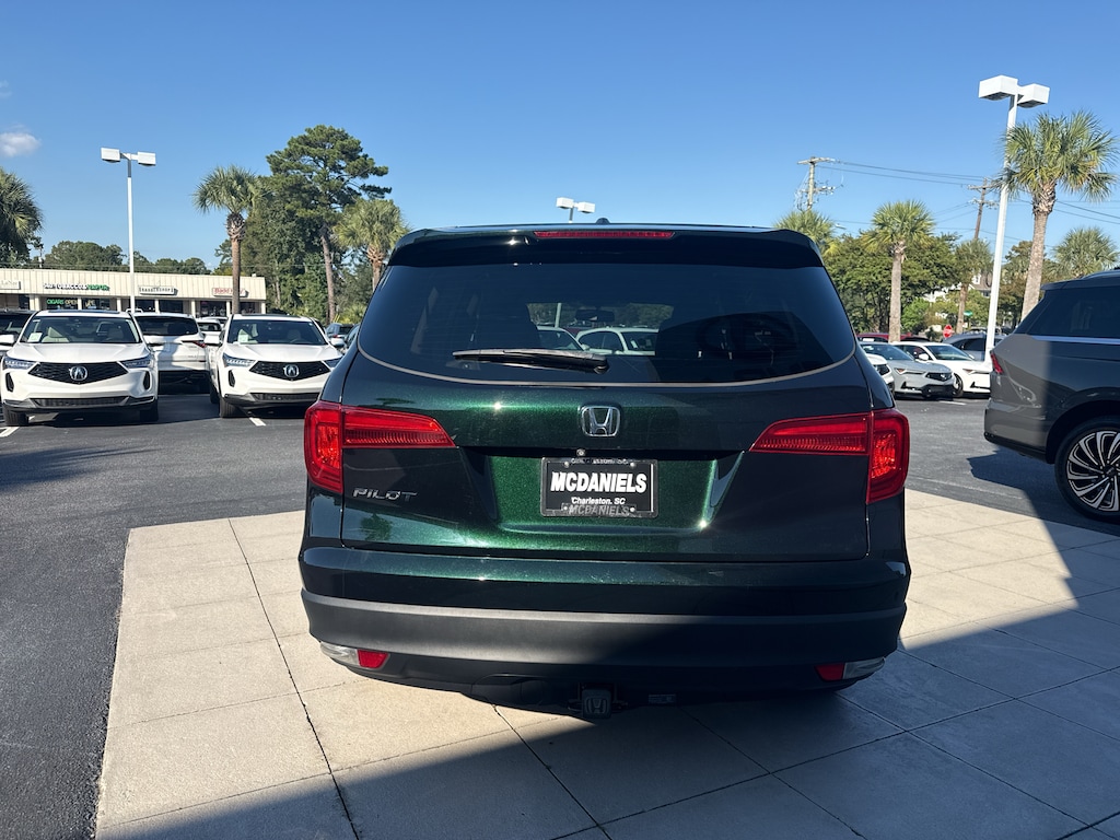 Used 2017 Honda Pilot EX-L w/Navigation FWD SUV
