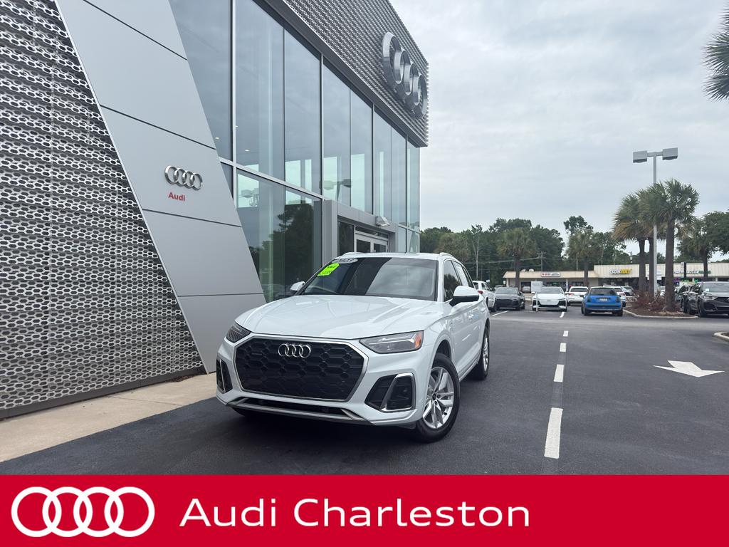 2023 Audi Q5 45 Premium's photo