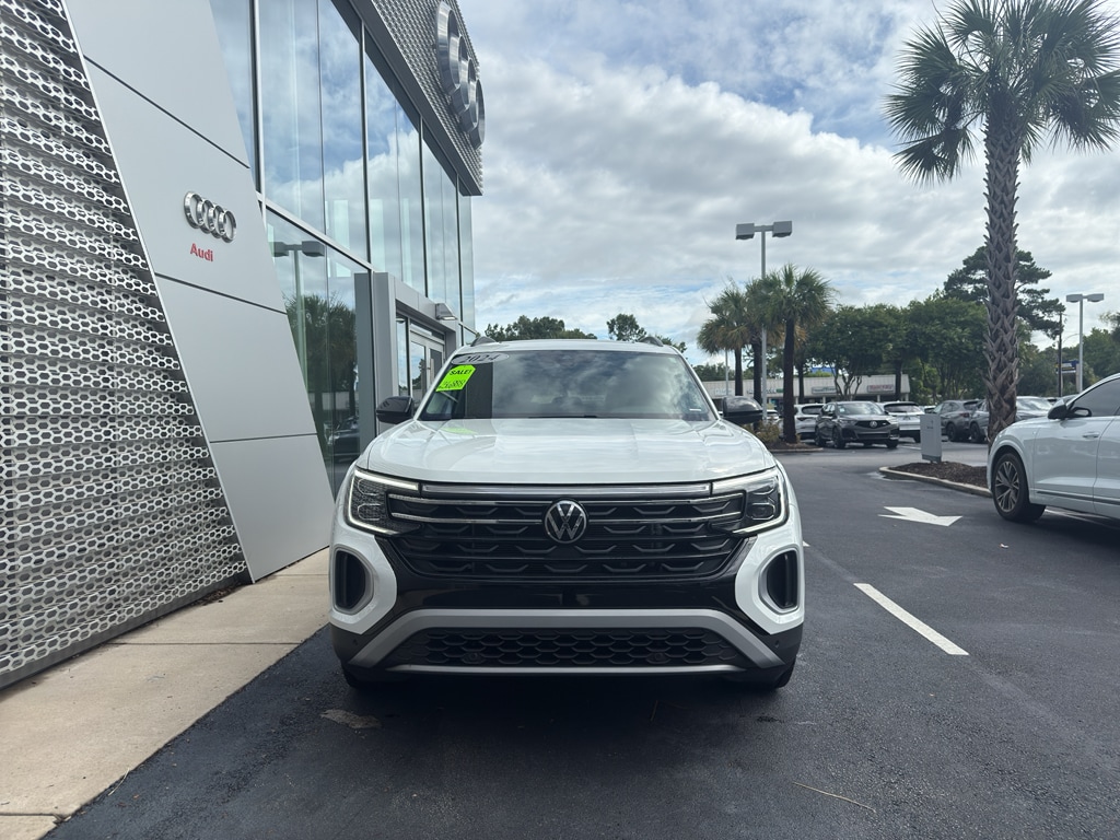 Used 2024 Volkswagen Atlas 2.0T Peak Edition SE w/Technology SUV