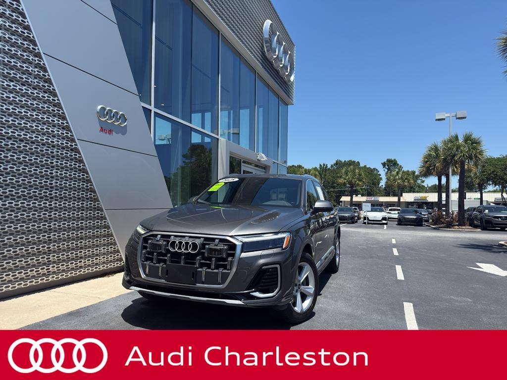 Used 2025 Audi Q7 45 Premium SUV