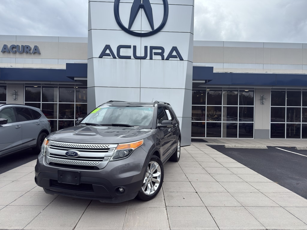 2013 Ford Explorer XLT's photo