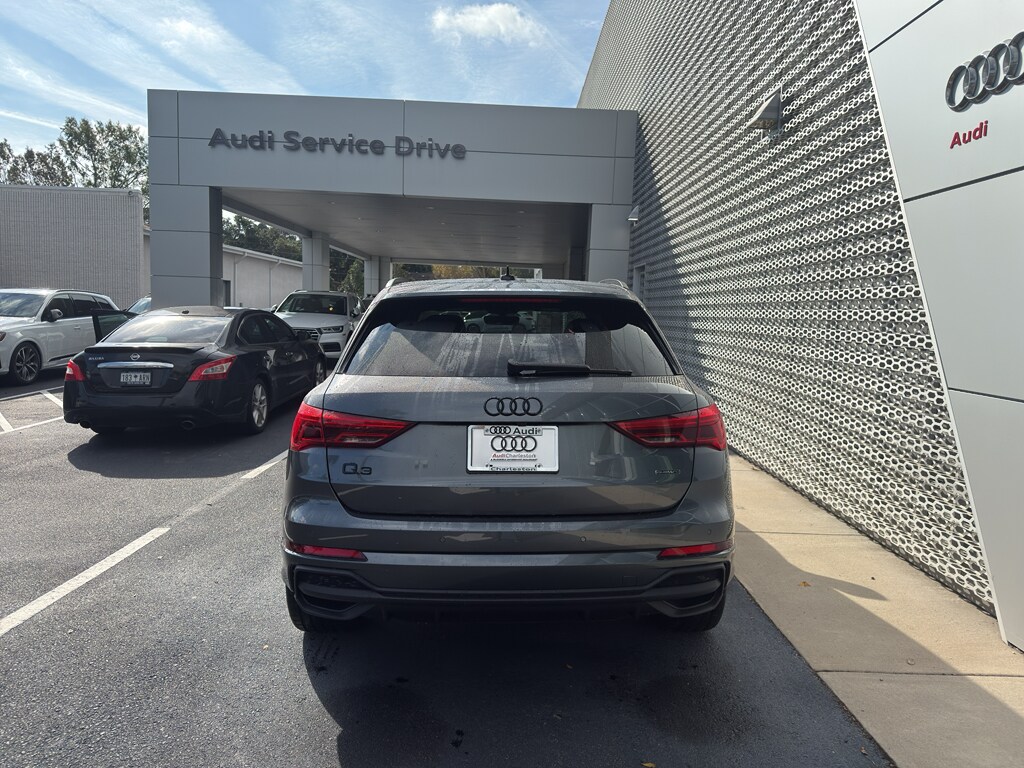 2025 Audi Q3 45 TFSI S line Premium photo 2