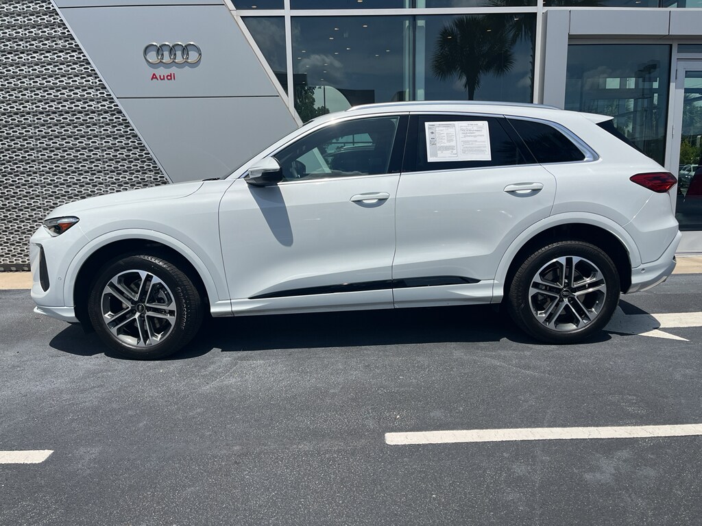 Certified 2025 Audi Q5 2.0T Premium SUV