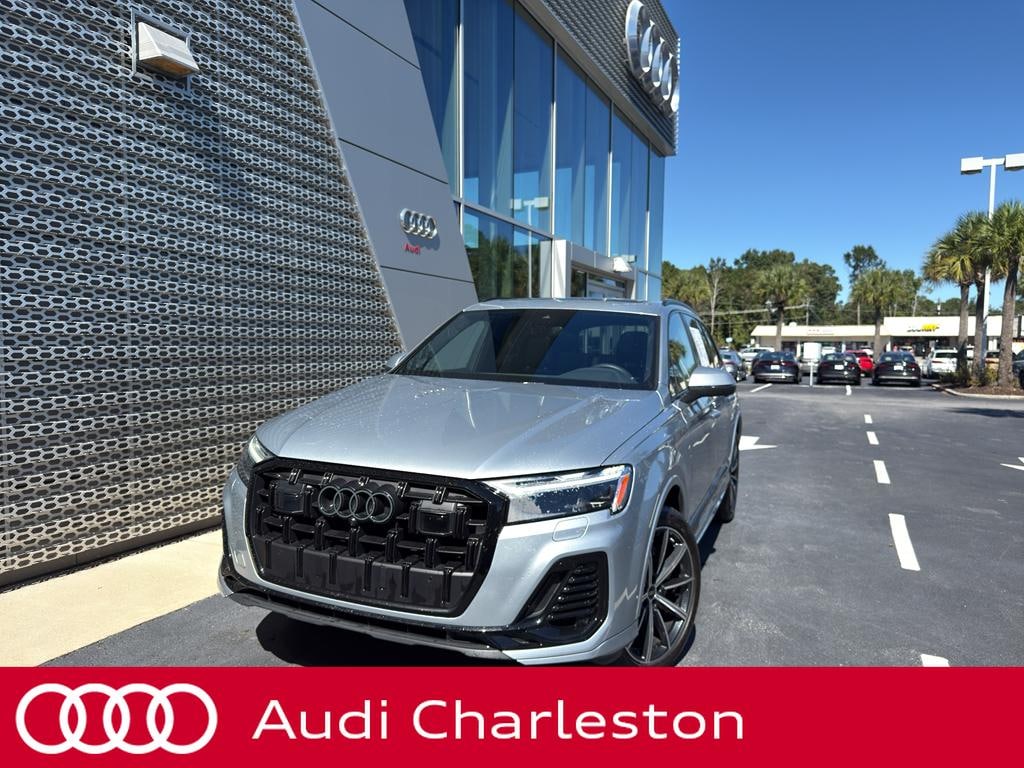 Used 2025 Audi Q7 45 Premium SUV