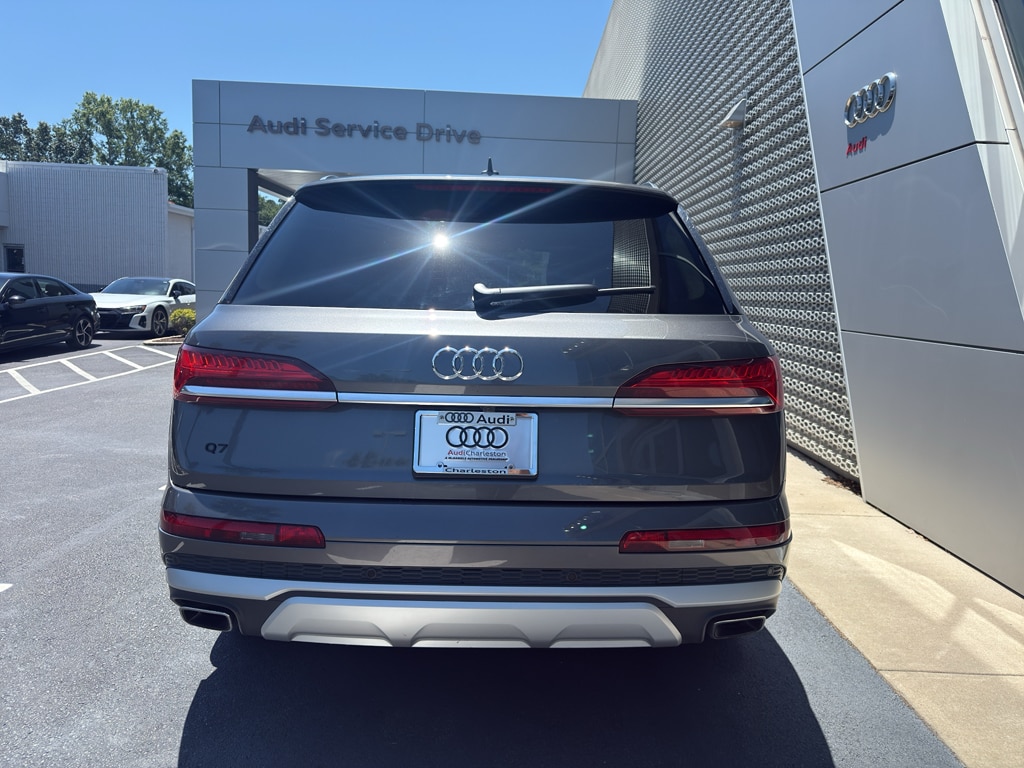 Used 2025 Audi Q7 45 Premium SUV