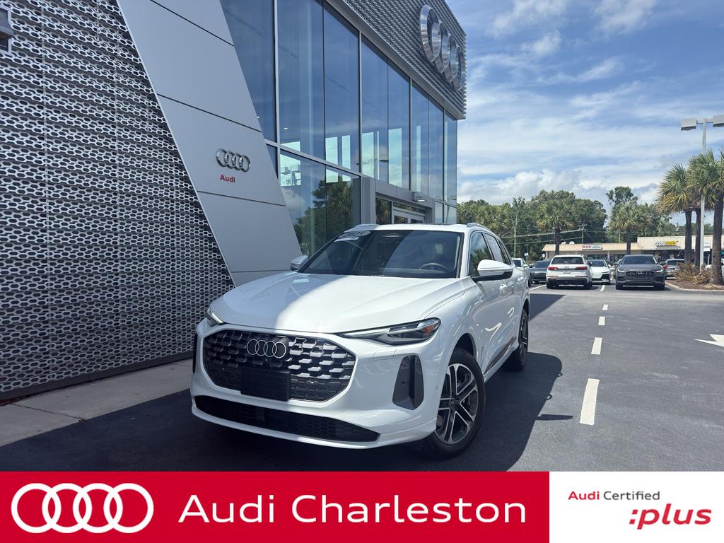 2025 Audi Q5 40 Premium Plus's photo