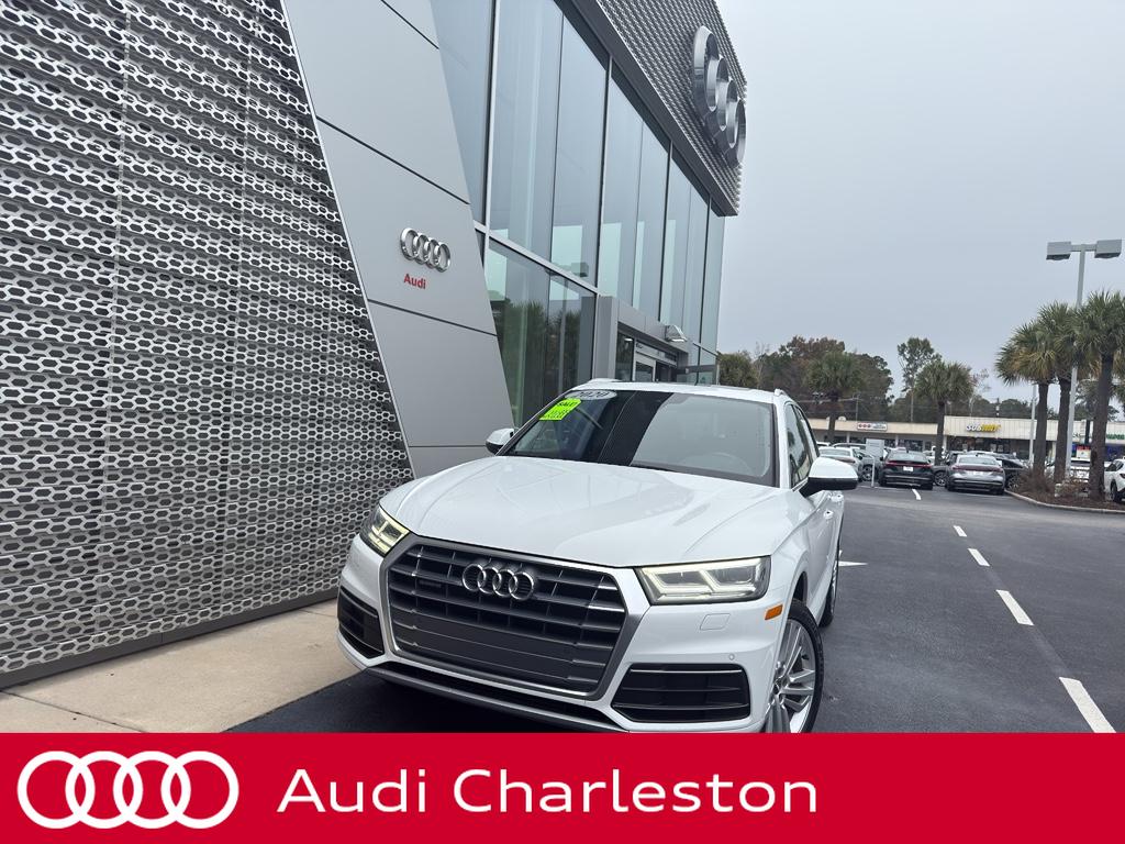 2020 Audi Q5 Premium Plus's photo