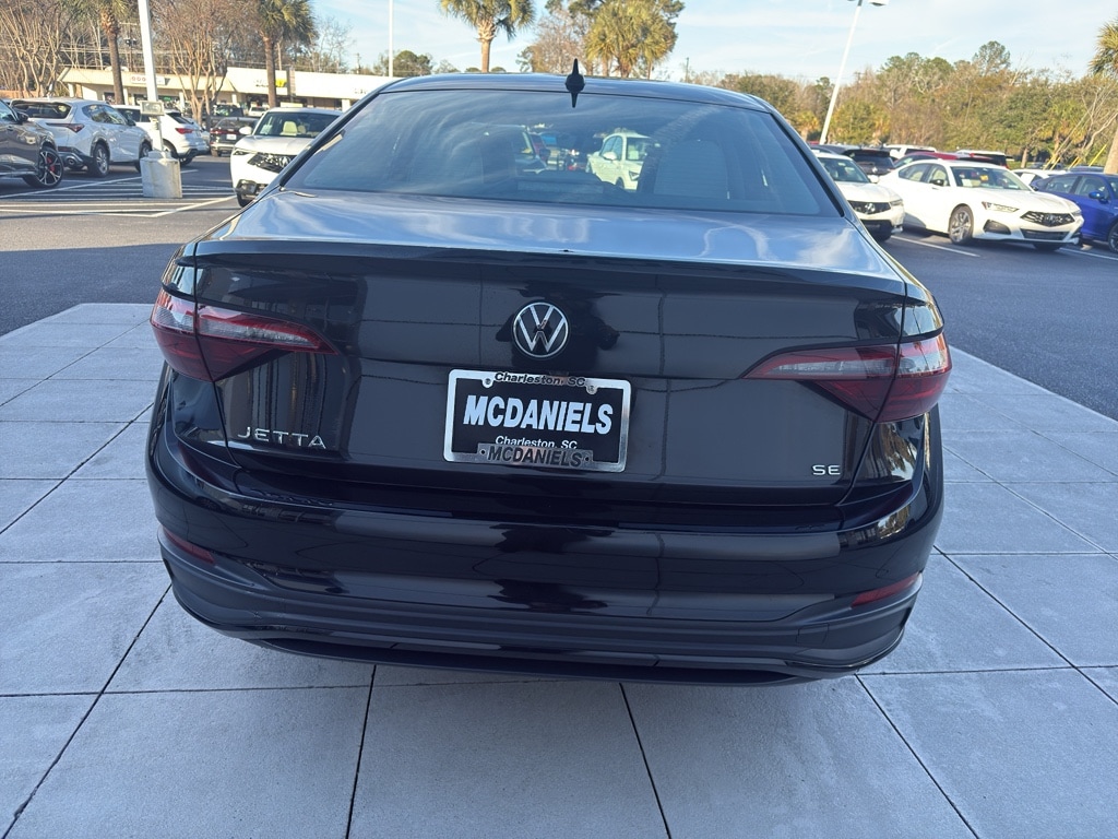 Used 2023 Volkswagen Jetta 1.5T SE Sedan