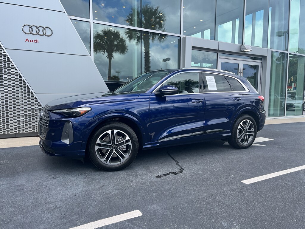 Certified 2025 Audi Q5 2.0T Premium SUV