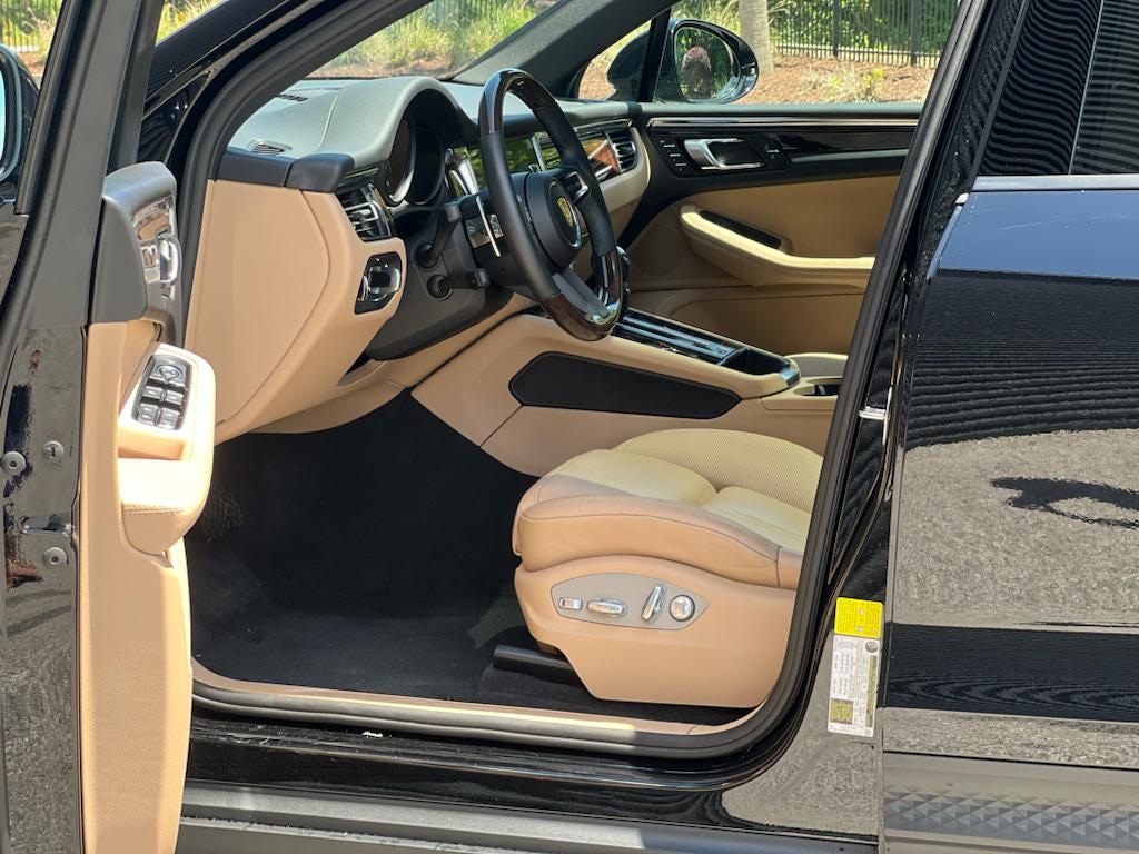 Certified 2025 Porsche Macan SUV