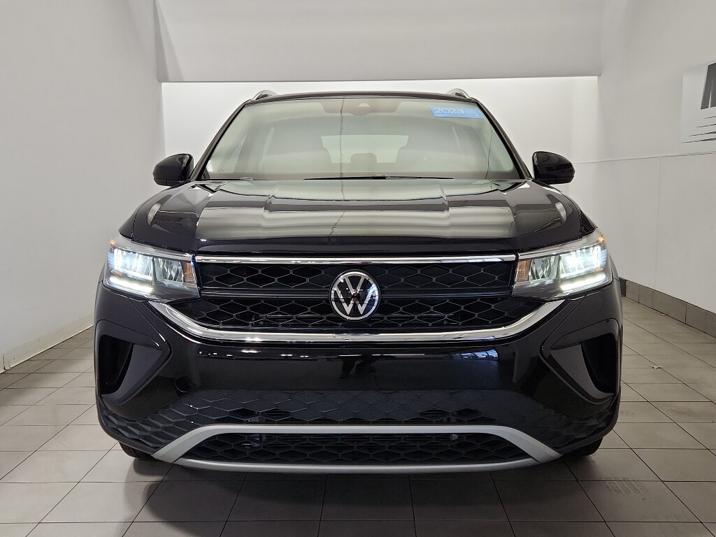 2023 Volkswagen Taos SE photo 3