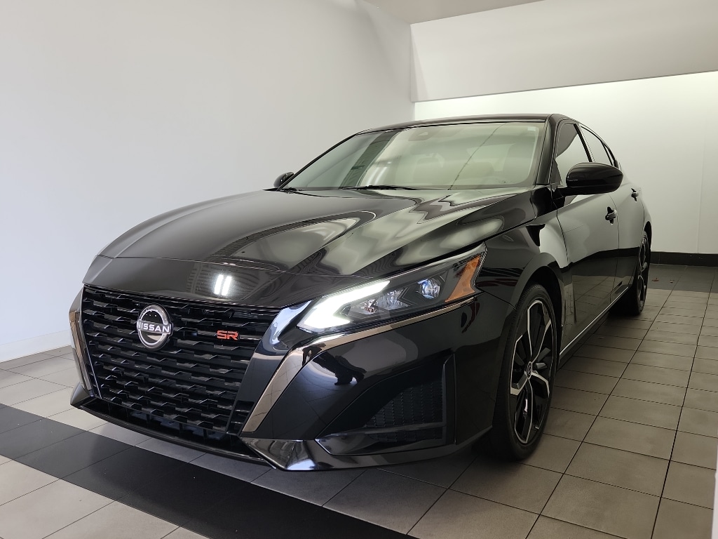 Used 2023 Nissan Altima 2.5 SR Sedan