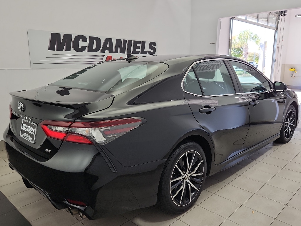 Used 2023 Toyota Camry SE Sedan