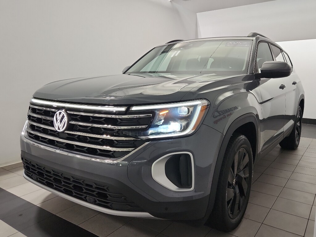 Certified 2025 Volkswagen Atlas 2.0T SE w/Technology SUV