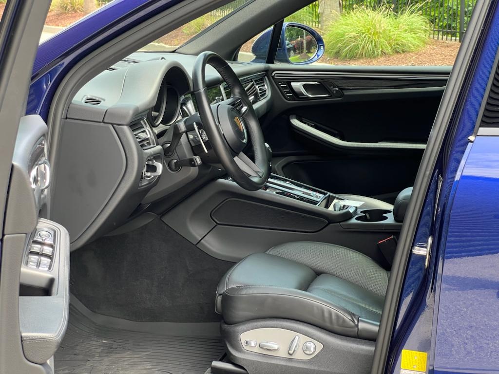 Certified 2022 Porsche Macan SUV