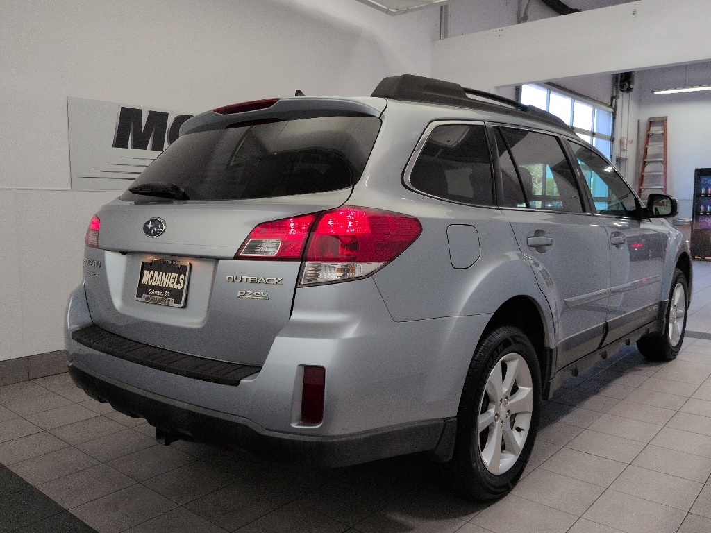 Used 2013 Subaru Outback 2.5i Limited (CVT) SUV