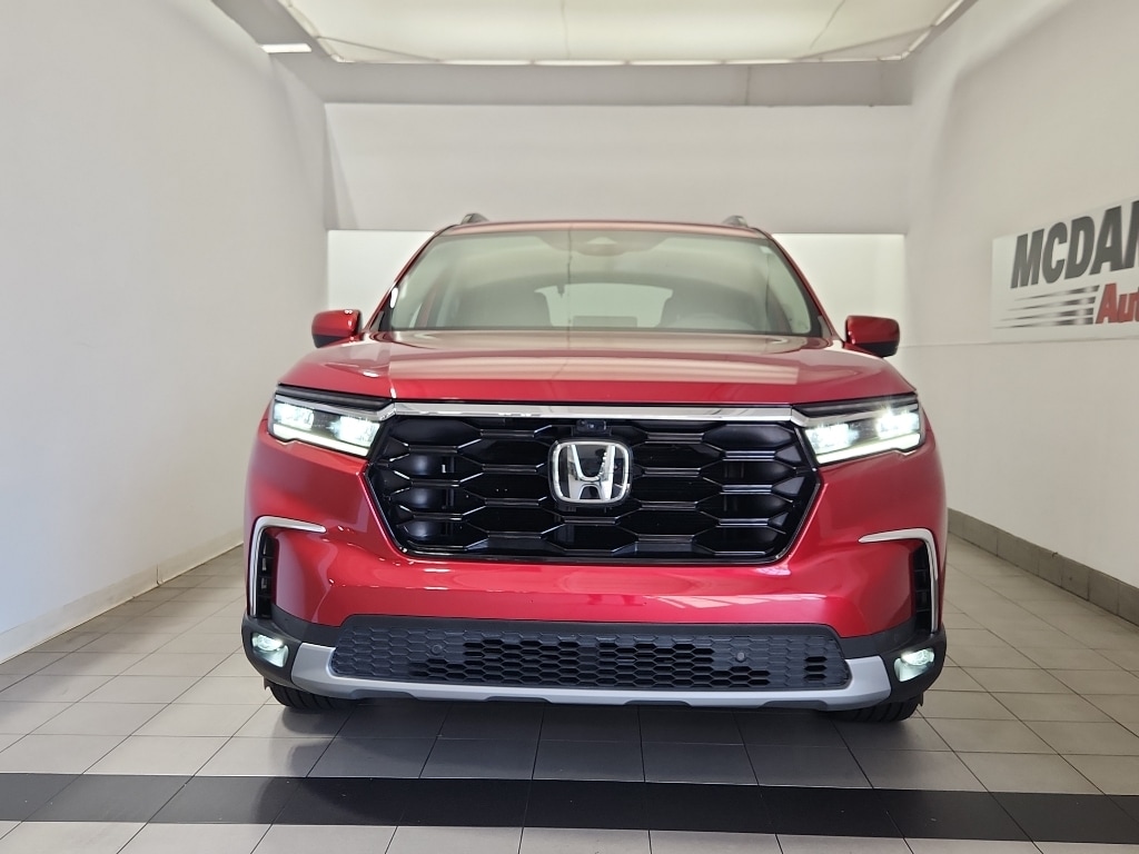 Used 2025 Honda Pilot Elite SUV