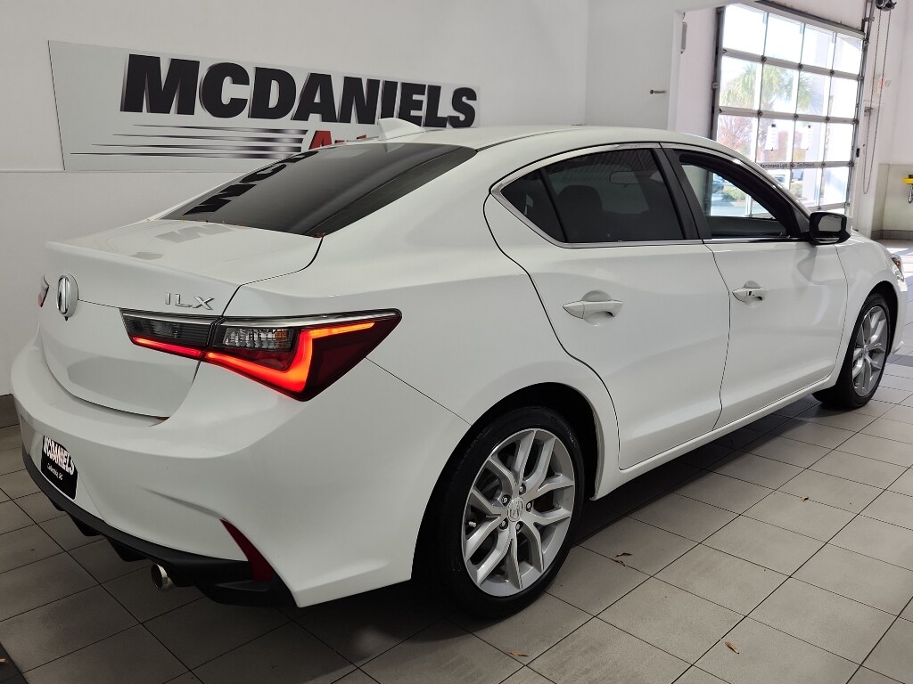 2022 Acura ILX Base photo 4