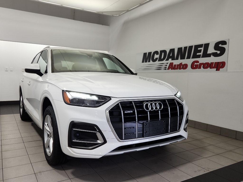 2023 Audi Q5 40 Premium's photo