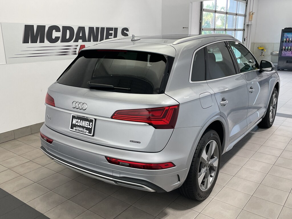 2023 Audi Q5 40 Premium photo 2