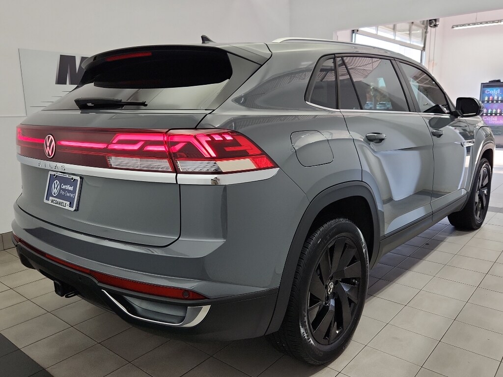 Certified 2025 Volkswagen Atlas Cross Sport 2.0T SE w/Technology SUV