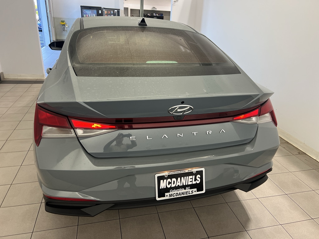 Used 2021 Hyundai Elantra SEL Sedan