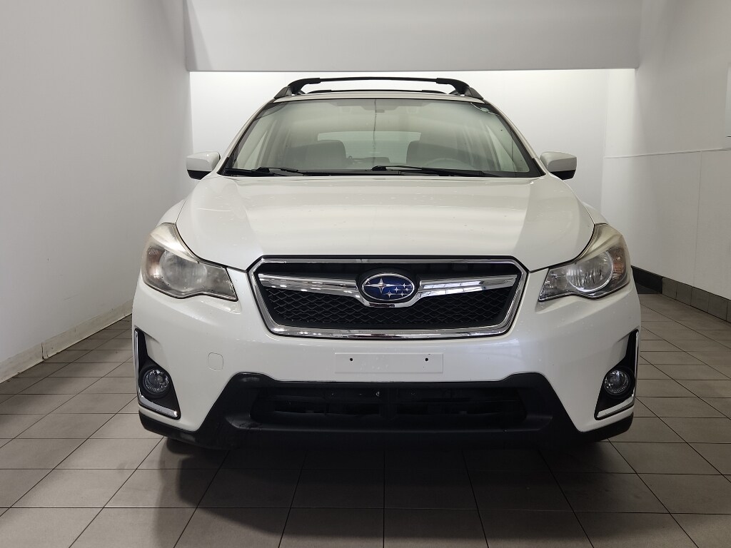 2017 Subaru Crosstrek 2.0i Premium photo 2