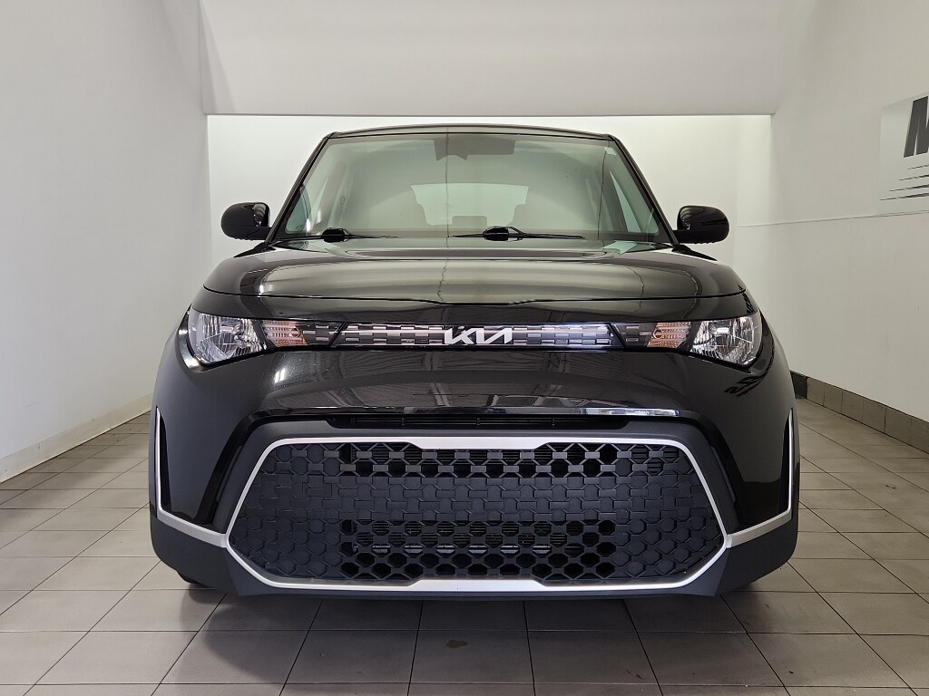 2024 Kia Soul LX photo 3